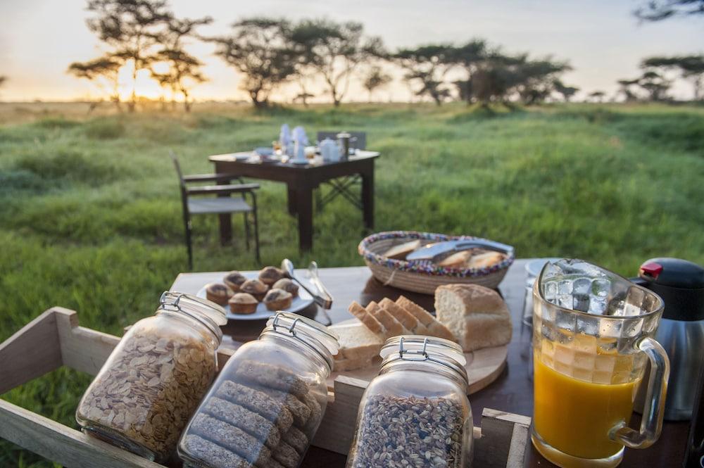 Karibu Camps And Lodges Sametu Camp Serengeti Robanda Exterior foto